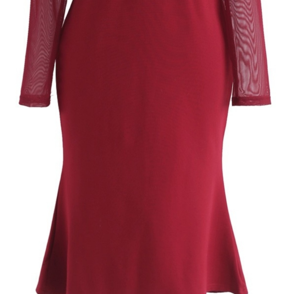 Lady in Red Dress Crochet Lace Elegance Size XL - Picture 5 of 8